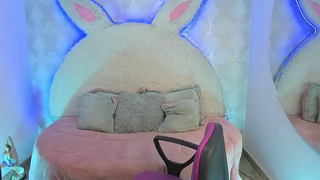 valentina clk online show from February 15, 7:21 pm