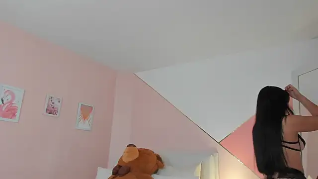 mia canoo online show from October 31, 11:44 am