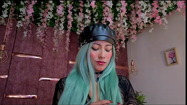 Snapshot of Rynka_ chatting on February 16, 4:19 am Rynka online show from February 16, 4:19 am