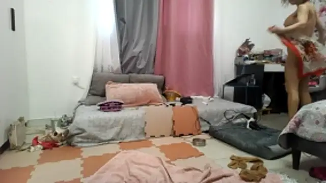 Your Desires07 online show from November 5, 9:53 am