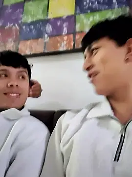 Snapshot of hoot_booys_ chatting on January 13, 6:57 pm hoot booys online show from January 13, 6:57 pm