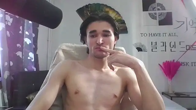 lilshotik online show from October 18, 10:27 am