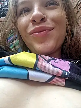 Snapshot of bambiluly chatting on October 29, 1:46 pm bambiluly online show from October 29, 1:46 pm