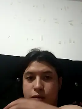 petite coral online show from January 14, 2:39 am