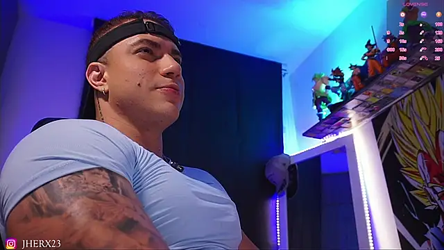 Snapshot of Jherxx chatting on February 13, 3:24 am Jherxx online show from February 13, 3:24 am