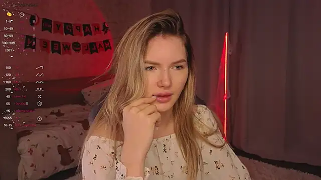 EvelynSin online show from November 1, 10:39 am