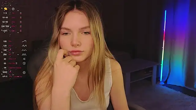 EvelynSin online show from November 30, 11:58 am