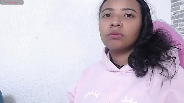 Snapshot of Zoe_Rider chatting on October 20, 12:38 pm Zoe Rider online show from October 20, 12:38 pm