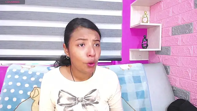 Snapshot of Zoe_Rider chatting on December 4, 12:36 pm Zoe Rider online show from December 4, 12:36 pm