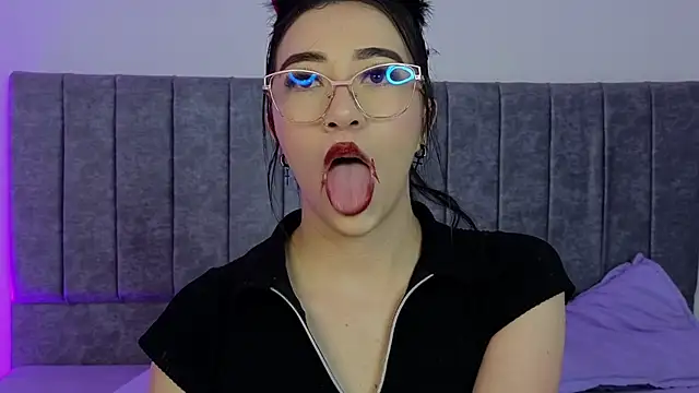 GabbieHill online show from October 21, 7:36 pm