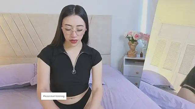 GabbieHill online show from November 10, 8:19 pm