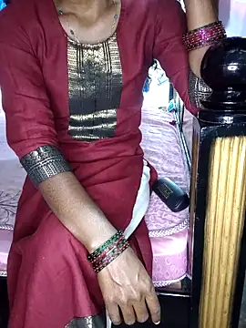 Snapshot of sarika-telugu chatting on February 8, 3:32 am sarika-telugu online show from February 8, 3:32 am