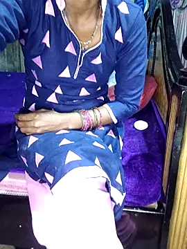 Snapshot of sarika-telugu chatting on February 17, 3:19 pm sarika-telugu online show from February 17, 3:19 pm