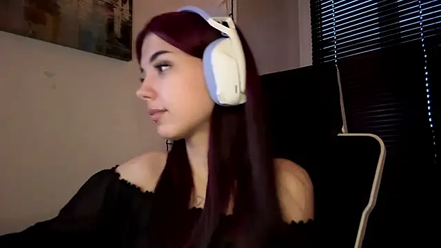 HanaMantanaDell online show from April 15, 3:41 pm