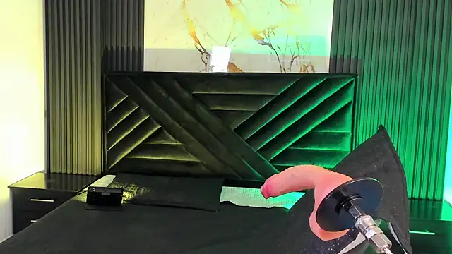 Halleyrosse online show from October 24, 12:01 pm