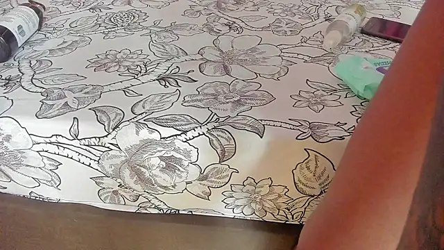 mia  blaze   online show from February 11, 3:00 am