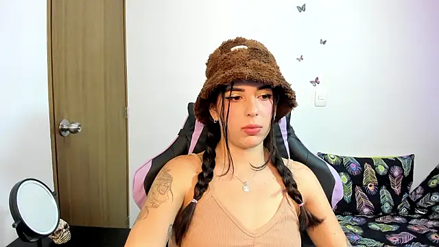 KYMBERLY0825 online show from February 1, 9:57 pm