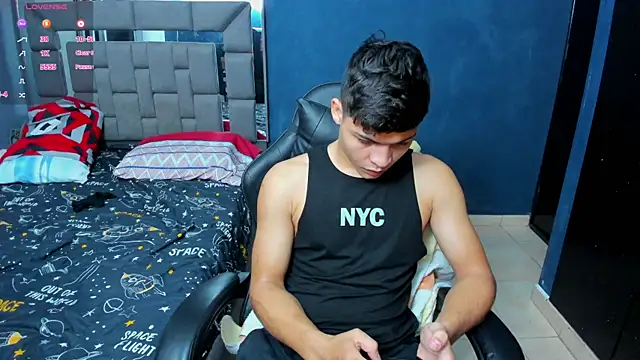 baby david 03 online show from February 18, 4:52 am