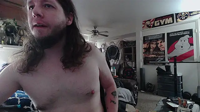 biggerisbetter12 online show from May 22, 1:06 pm