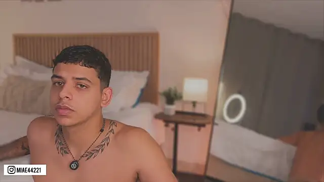 Little Emma 11 online show from April 17, 2:53 pm