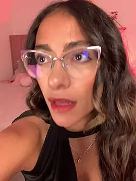 Snapshot of elegant__rouse chatting on July 11, 10:44 pm elegant rouse online show from July 11, 10:44 pm