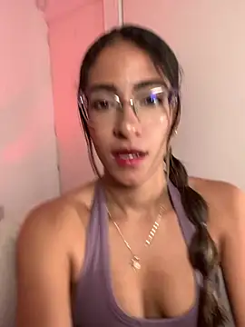 Snapshot of elegant__rouse chatting on July 14, 9:31 pm elegant rouse online show from July 14, 9:31 pm