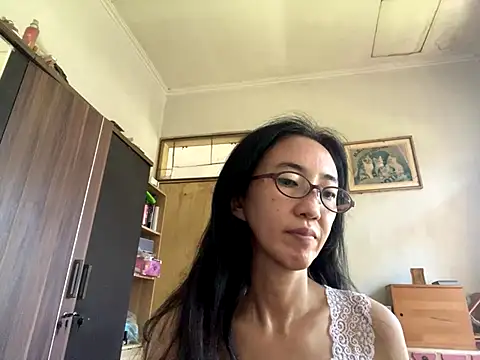 princessD077 online show from October 18, 2:14 am