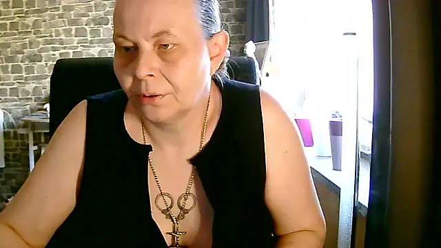 Diamond Bite online show from October 18, 1:34 pm