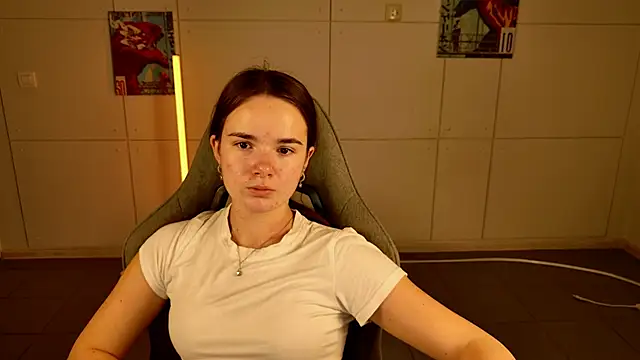 May Bloom online show from November 22, 5:06 am