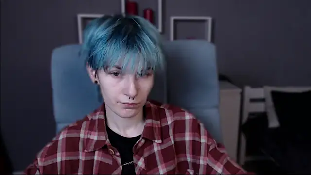 guitarandangell online show from October 30, 7:32 am