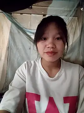 Snapshot of linh-miu99 chatting on February 28, 1:50 am linh-miu99 online show from February 28, 1:50 am