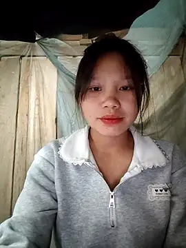 Snapshot of linh-miu99 chatting on March 3, 1:39 pm linh-miu99 online show from March 3, 1:39 pm