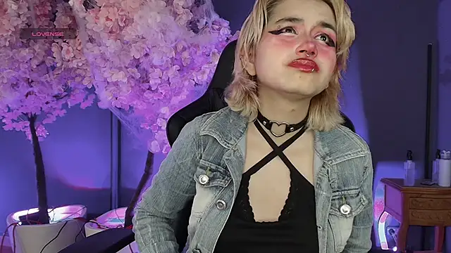 Navier   online show from October 24, 9:00 pm