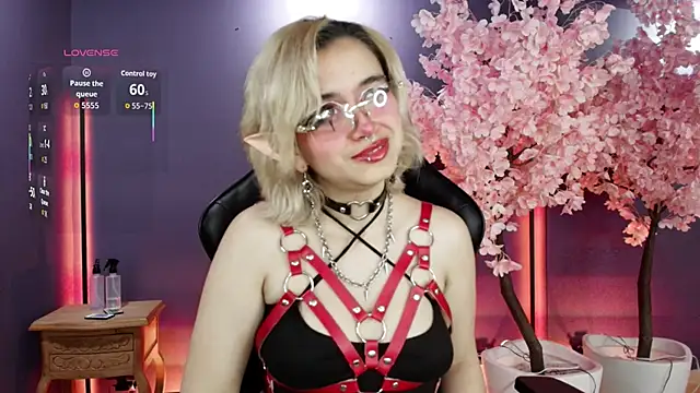 Navier   online show from November 8, 7:56 pm