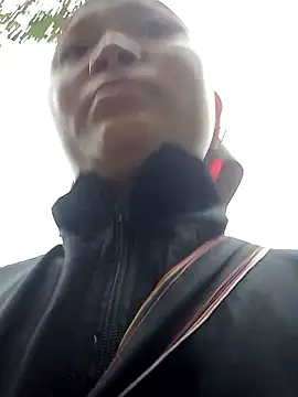 Snapshot of siro-zz chatting on November 3, 8:15 am siro-zz online show from November 3, 8:15 am