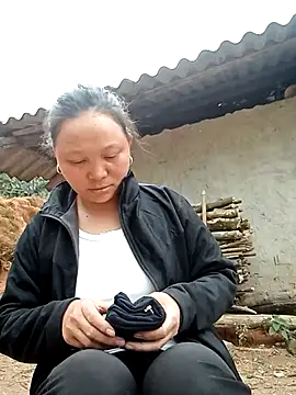 Snapshot of siro-zz chatting on December 3, 6:54 am siro-zz online show from December 3, 6:54 am