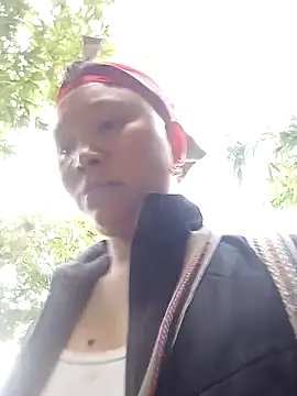 Snapshot of siro-zz chatting on December 18, 1:22 am siro-zz online show from December 18, 1:22 am