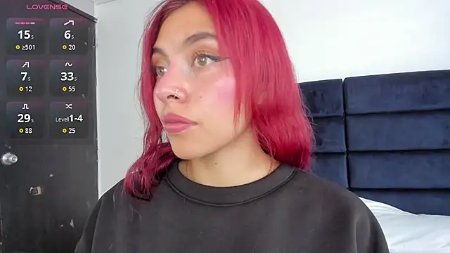 melanie roux   online show from November 19, 12:27 pm