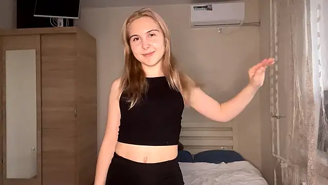 MyraLitterers online show from November 2, 1:24 pm