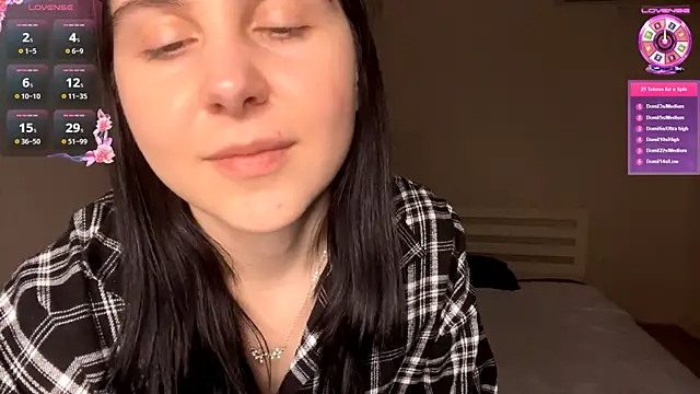 Snapshot of MyraLitterers chatting on January 11, 4:56 pm MyraLitterers online show from January 11, 4:56 pm