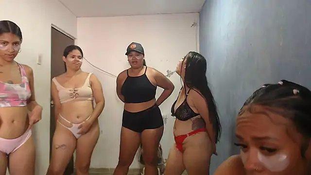 ricaslatinas1 online show from March 11, 6:47 pm