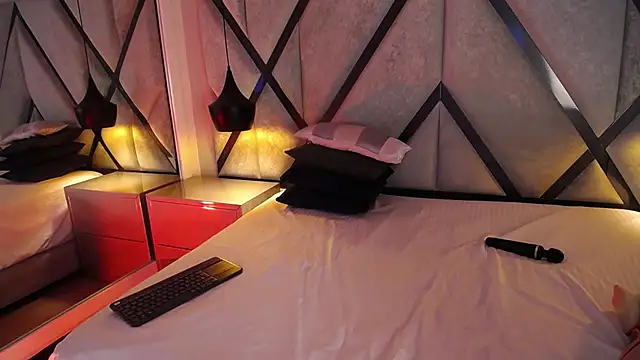 AriaWillss online show from December 4, 12:25 pm