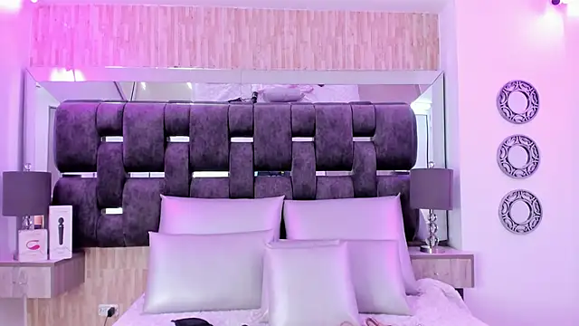 Catalina-Thompson online show from October 22, 12:16 pm