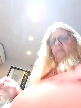 JennyInVegas online show from May 5, 2:58 pm