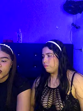 2moons full of love online show from November 6, 11:15 pm