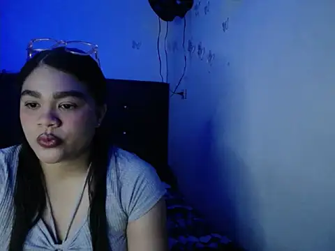 2moons full of love online show from November 21, 12:10 am