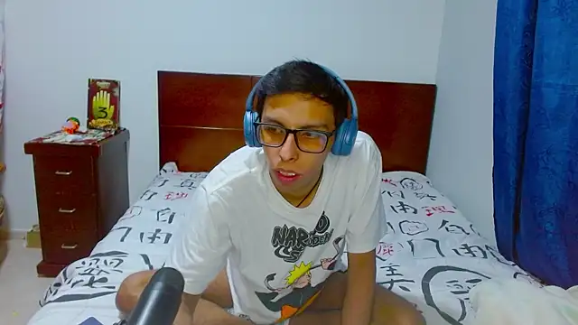 DavTwink3100 online show from January 9, 2:14 am