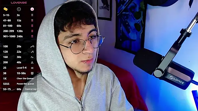 lukaOnline  online show from December 18, 11:55 pm