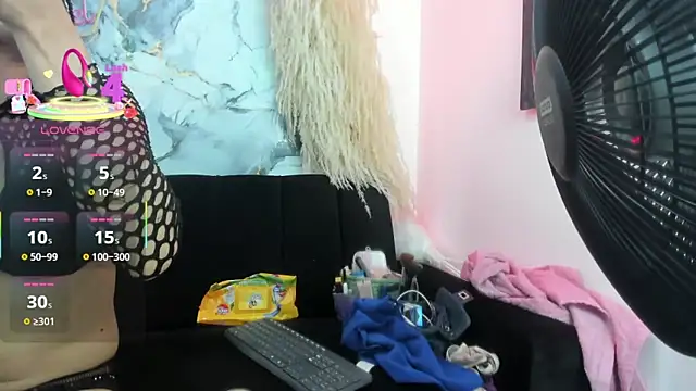 Snapshot of jessica_latina777 chatting on November 19, 7:14 pm jessica latina777 online show from November 19, 7:14 pm