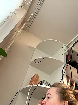 Amelia-Diamond online show from November 28, 7:44 am